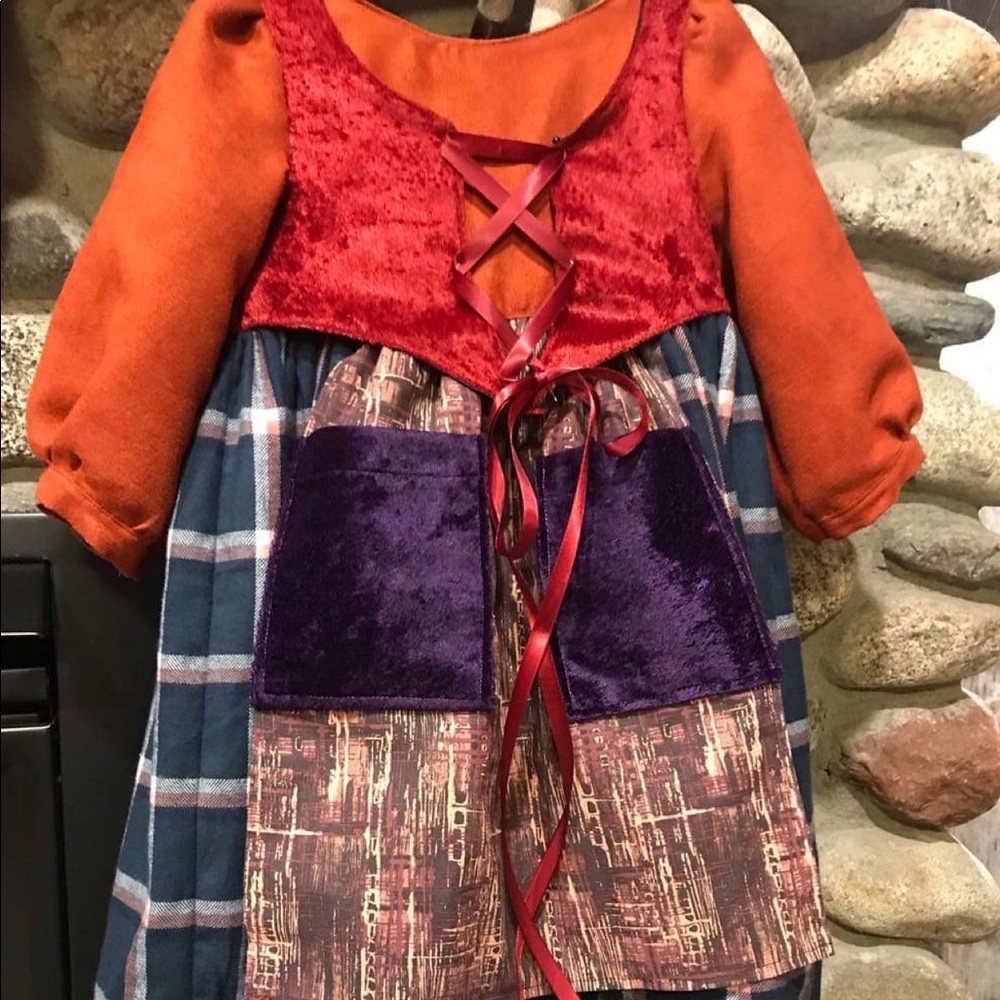 Mary Sanderson costume 4t